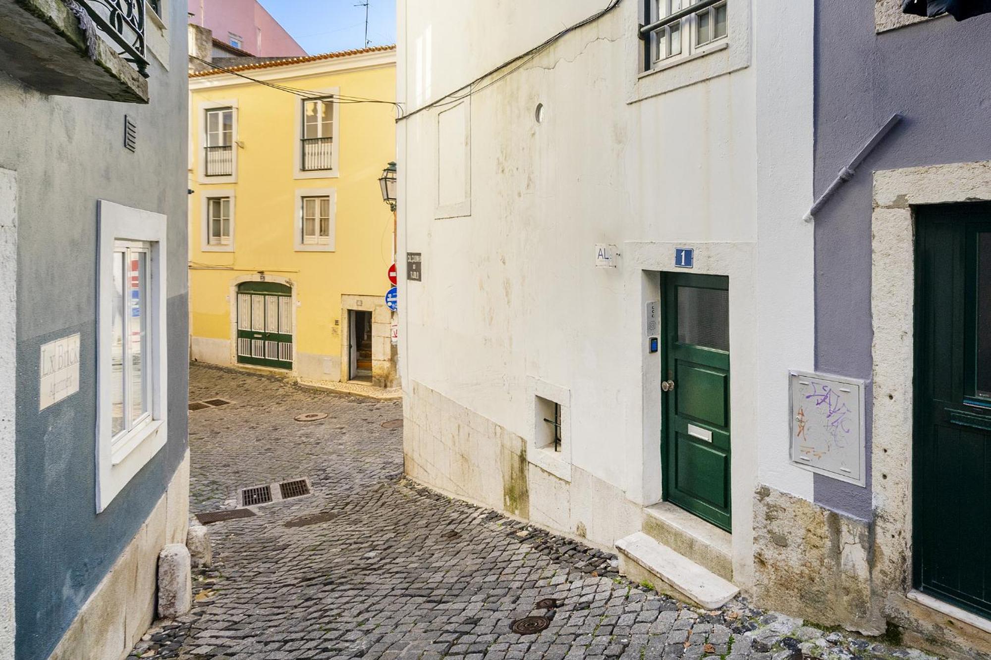 Whome Central Alfama Hideaway Perfect To Explore Lisboa Екстериор снимка